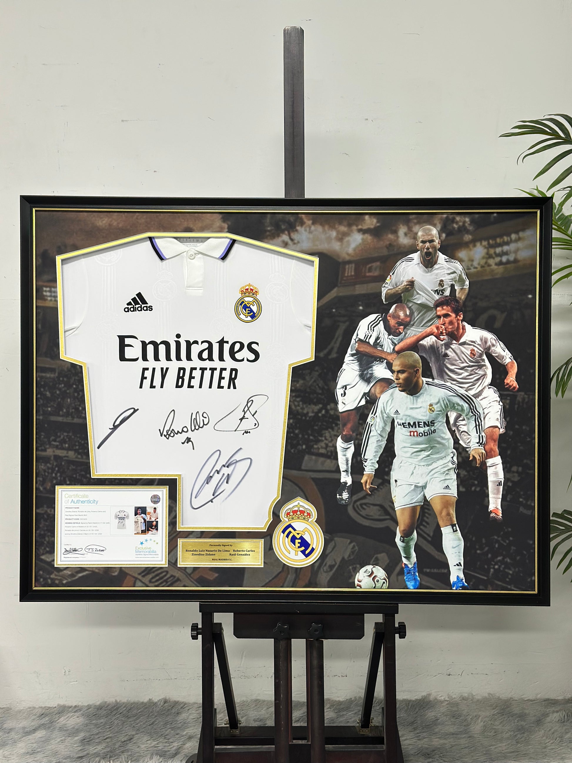Ronaldo & Zinedine Zidane & Roberto Carlos & Raúl Real Madrid CF Jersey Custom Framing