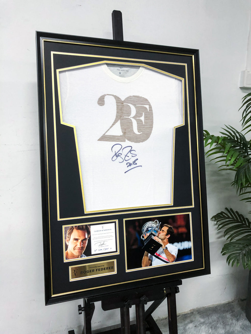 Roger Federer Custom T-Shirt Framing