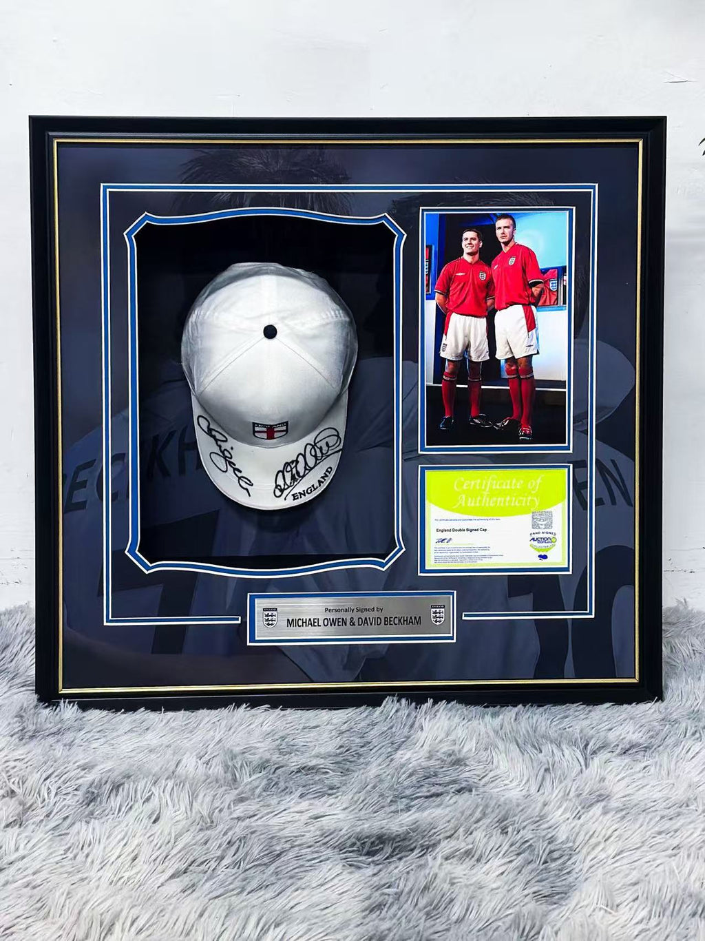 David Beckham & Michael Owen England Signed Cap Framing