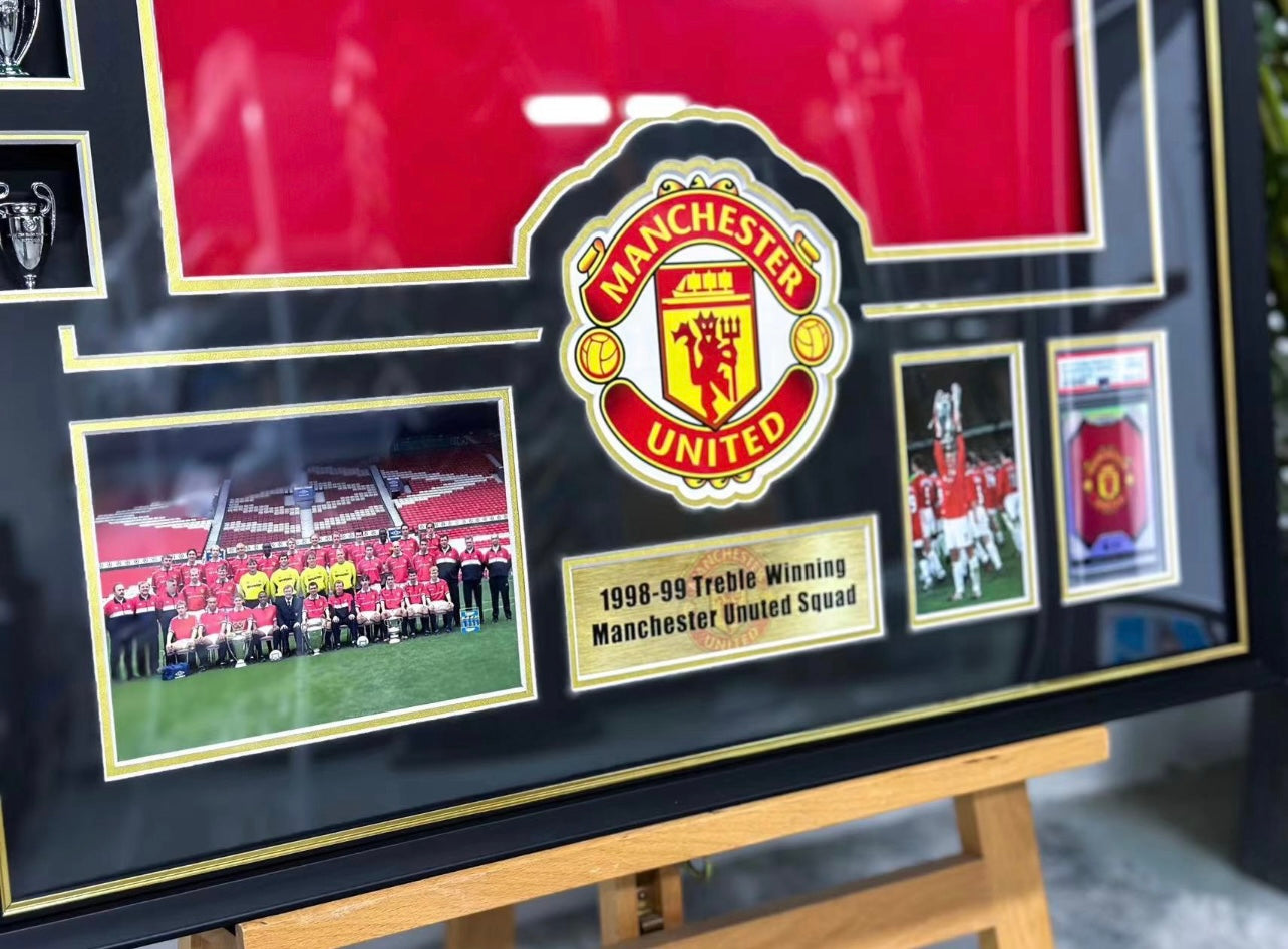 Manchester United Autographed Custom Framed Jersey