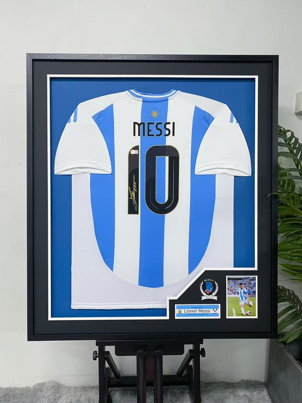 Lionel Messi Argentina National Team Signed Jersey Framing