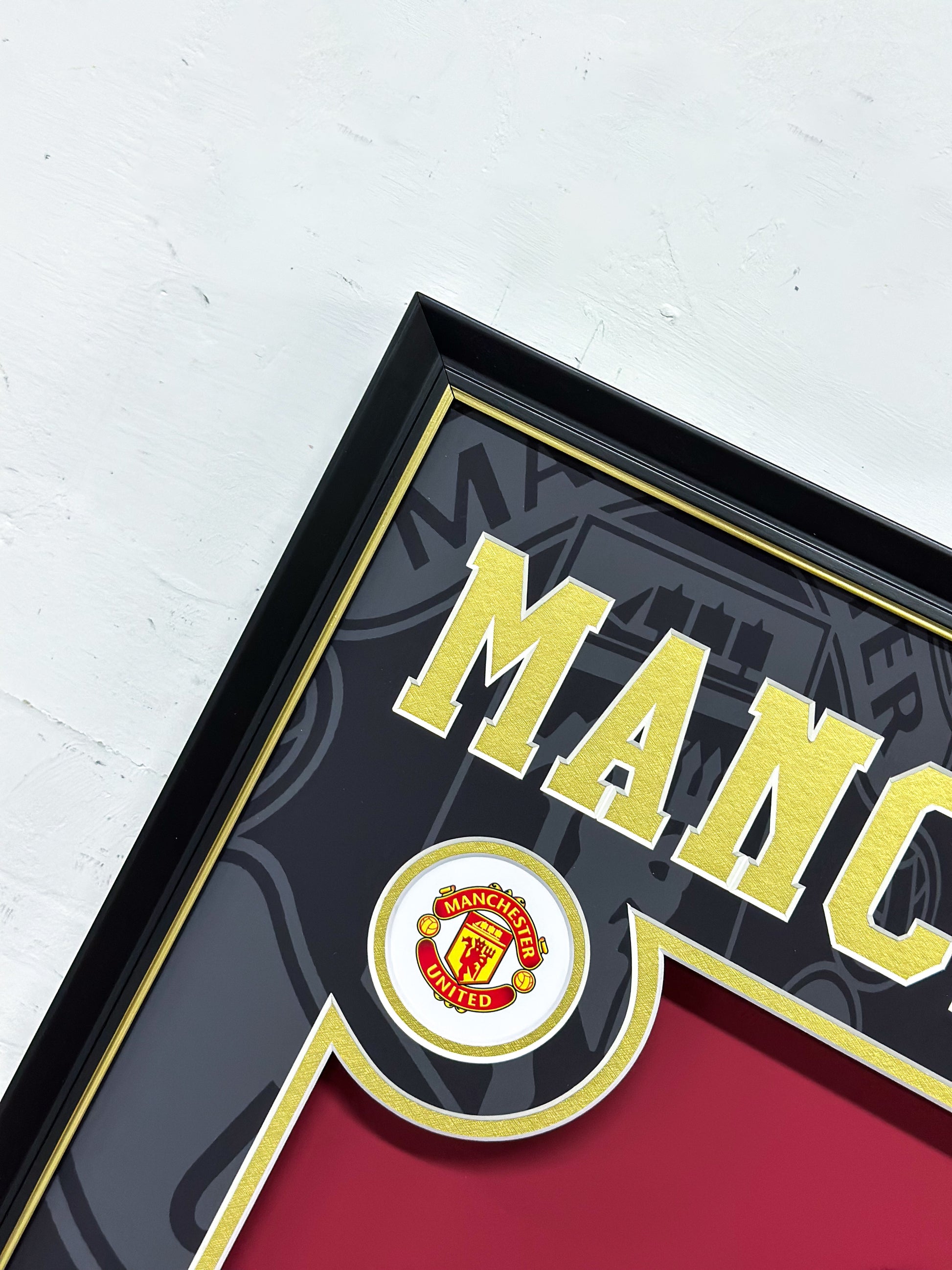 Manchester United Team Signed Framed Jersey