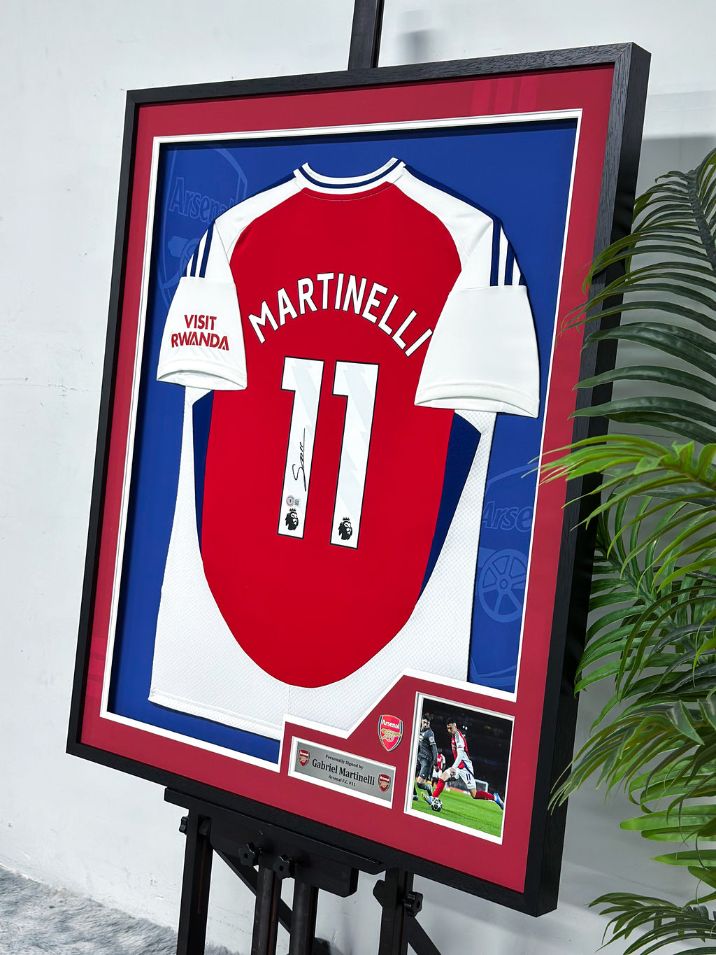Gabriel Martinelli Arsenal FC Framed Signed Jersey