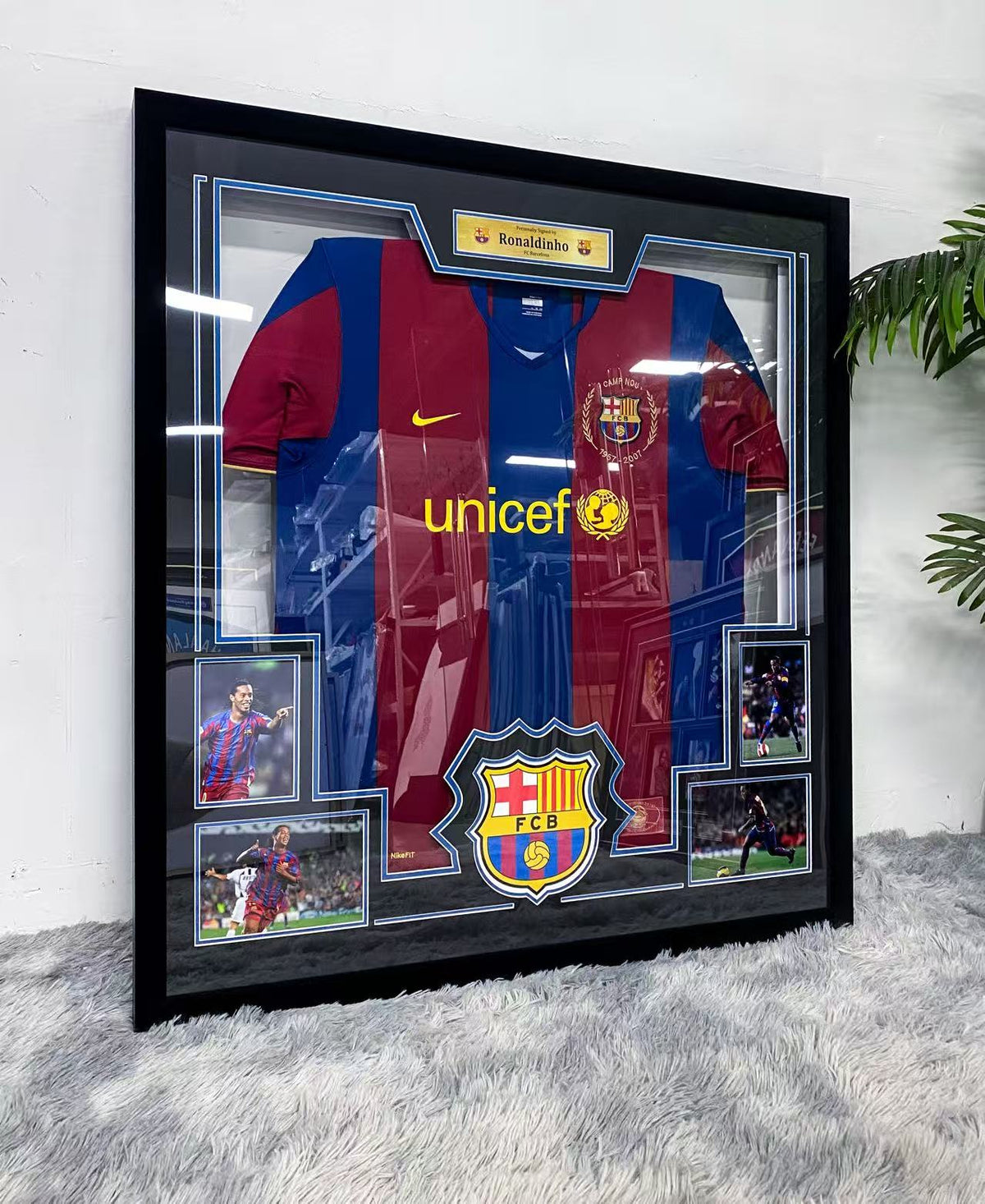 Ronaldinho FC Barcelona Jersey Framing