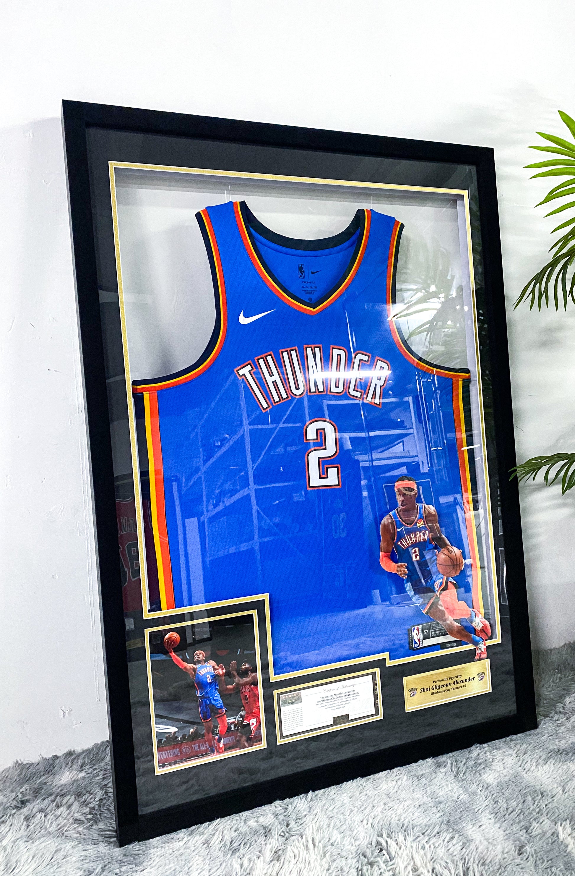Shai Gilgeous-Alexander Oklahoma City Thunder Signed Jersey Framed