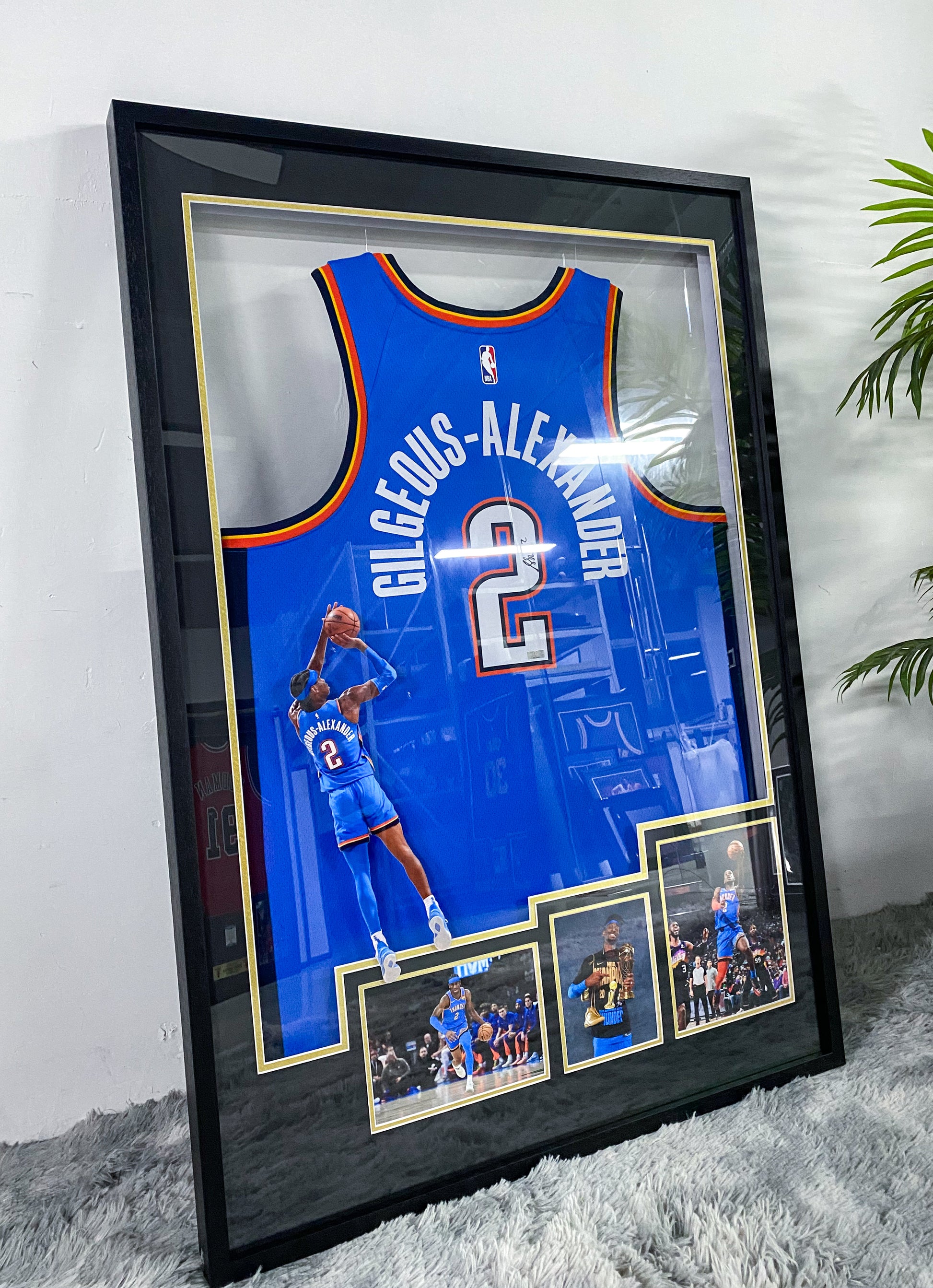 Shai Gilgeous-Alexander Oklahoma City Thunder Signed Jersey Framed