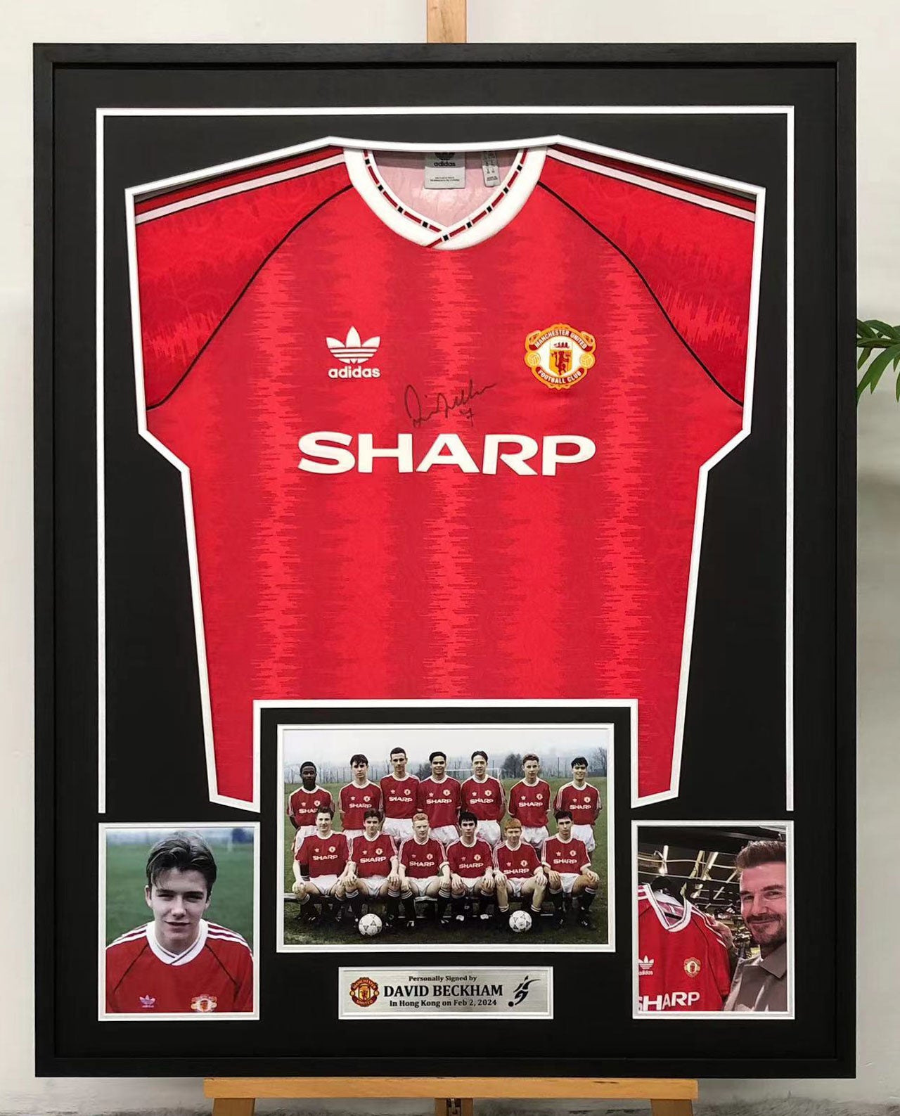 Manchester United David Beckham Autographed Custom Framed Jersey