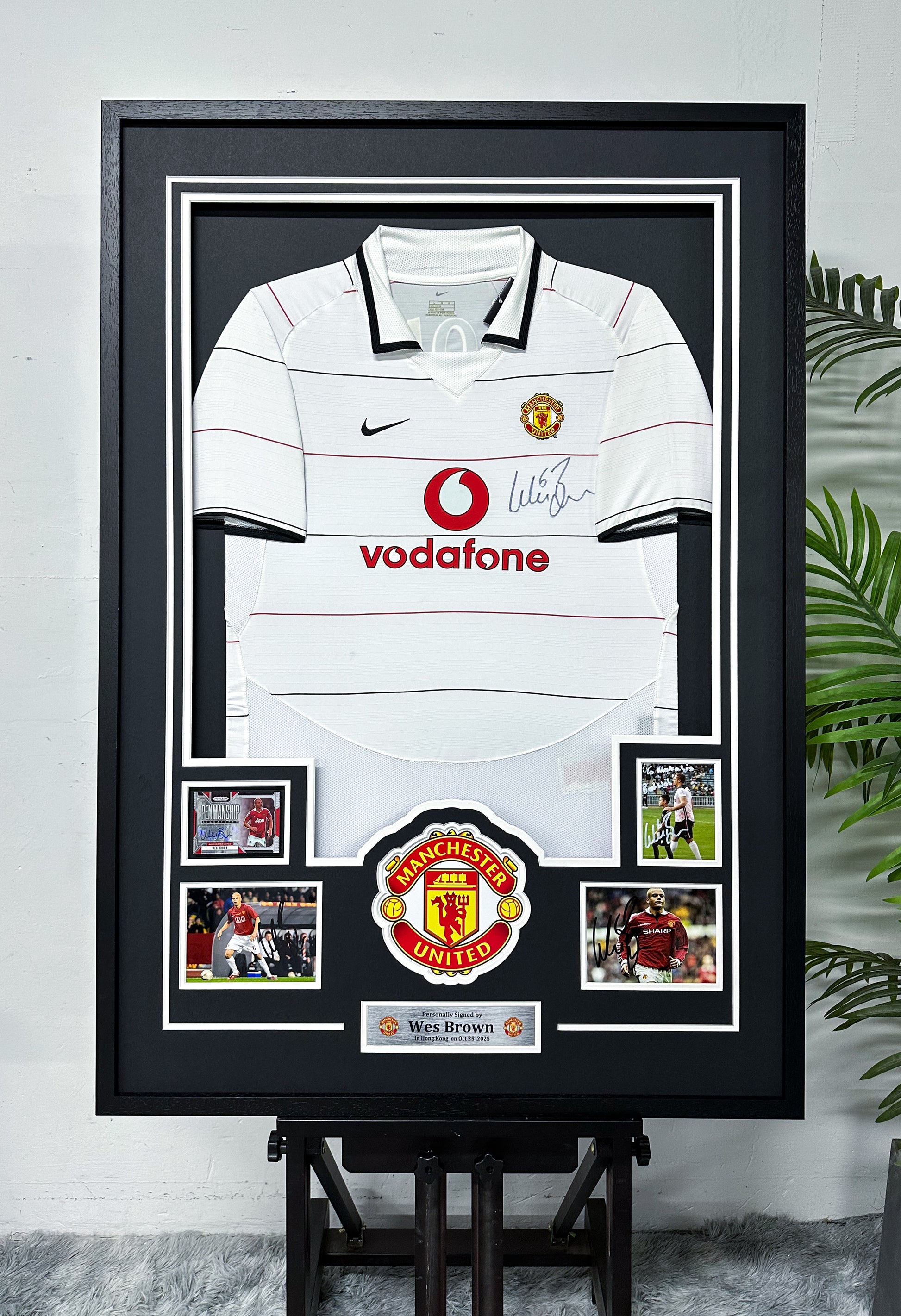 Wes Brown Manchester United Autographed Custom Framed Jersey