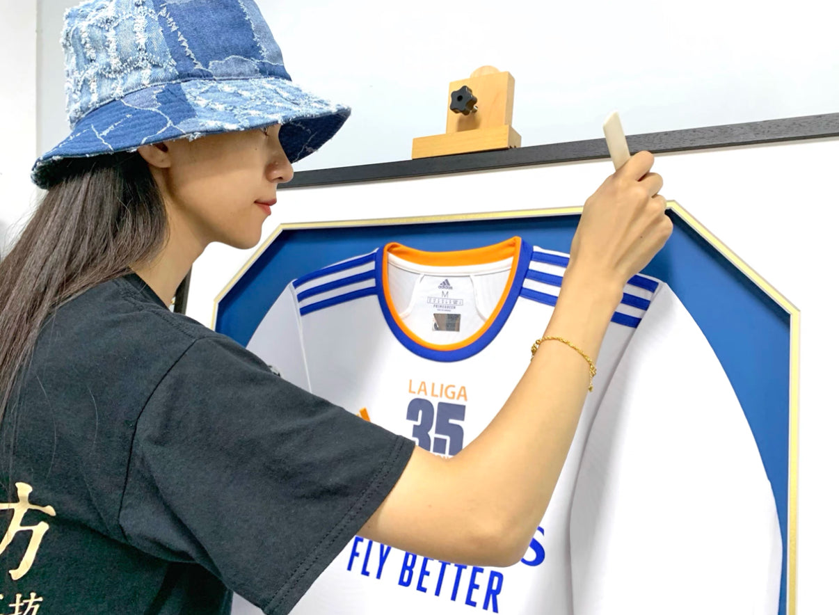 Luka Modrić Real Madrid Autographed Jersey Jersey Framing