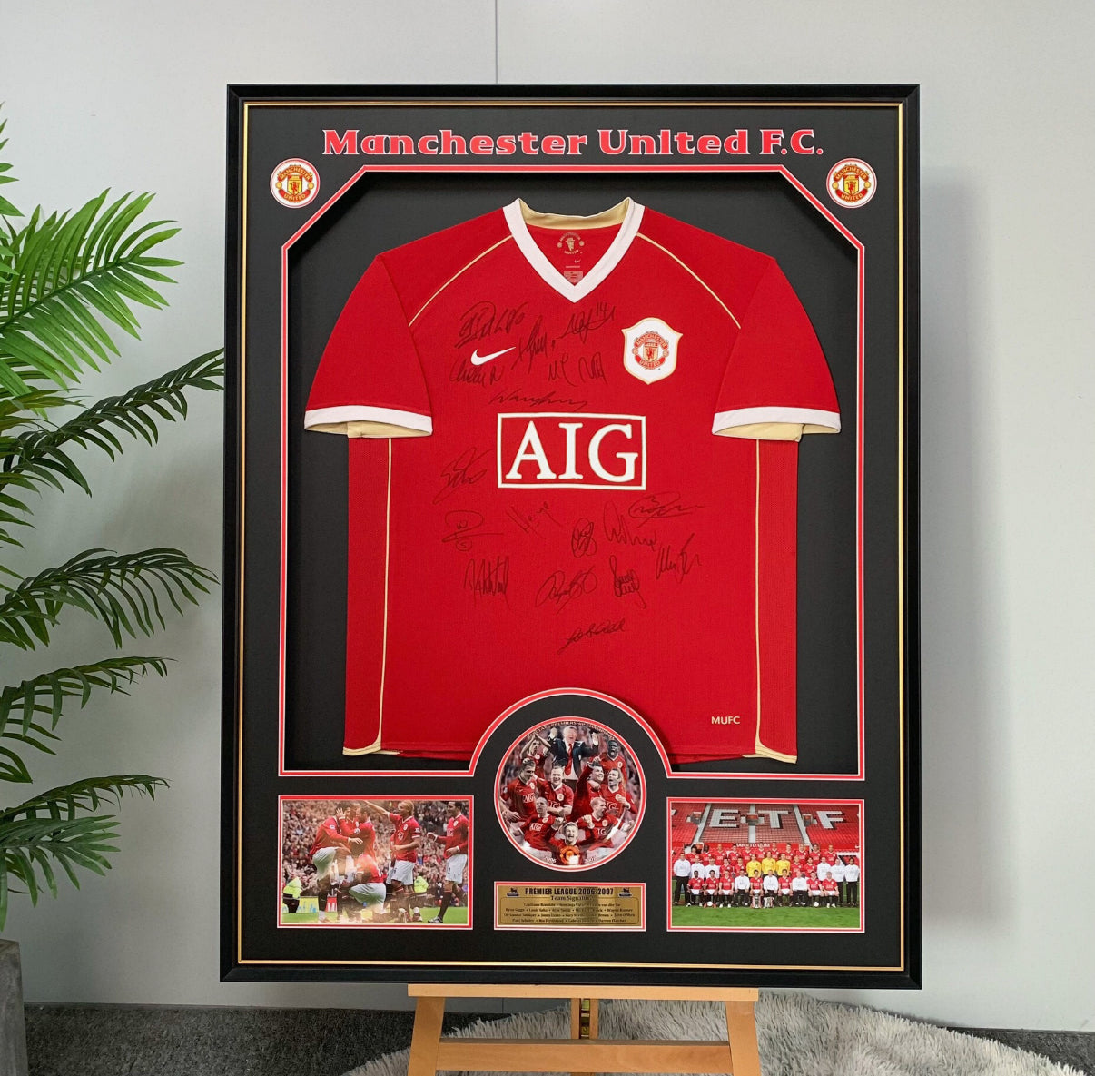 Wes Brown Manchester United Autographed Custom Framed Jersey