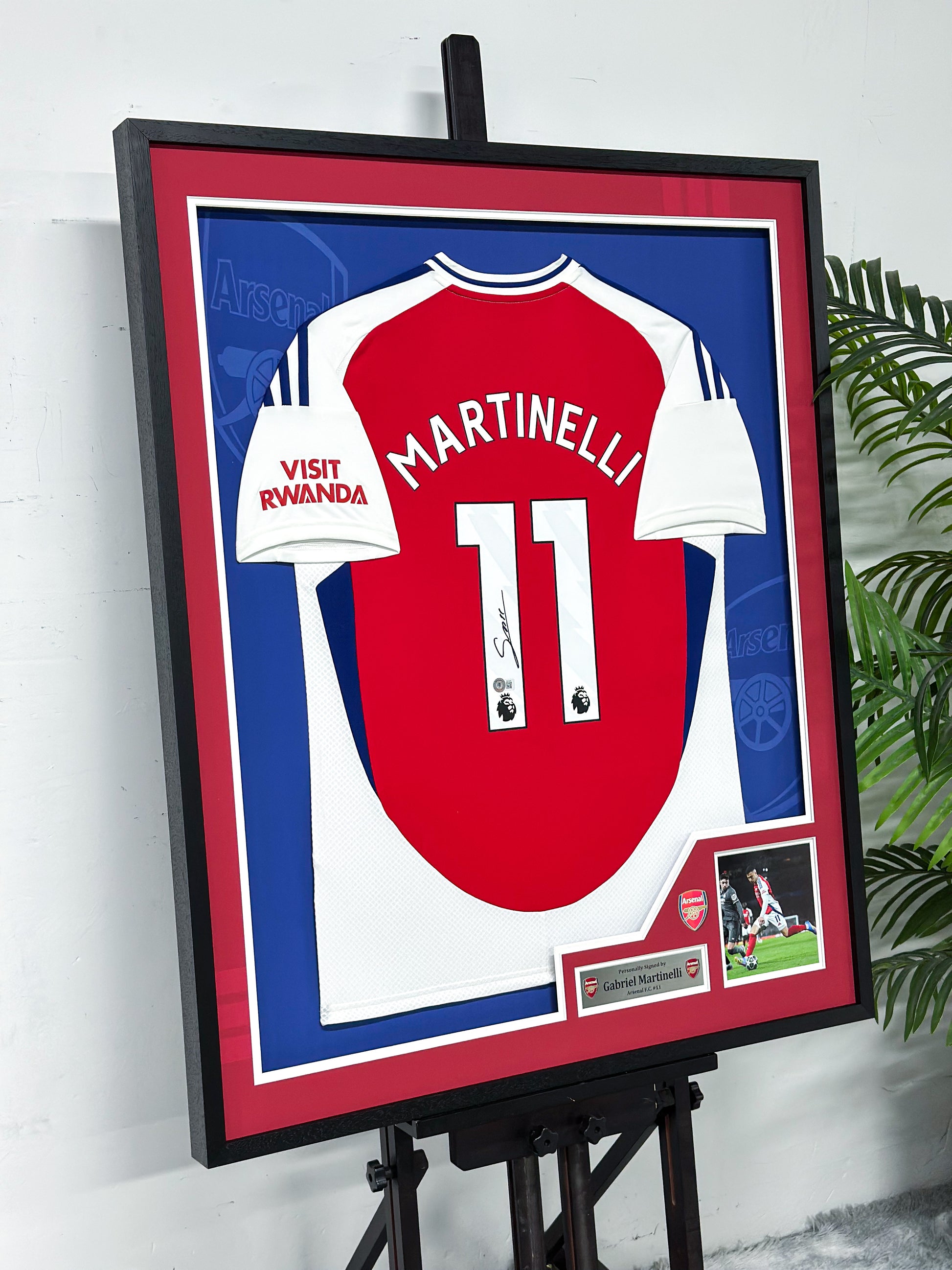 Gabriel Martinelli Arsenal FC Framed Signed Jersey