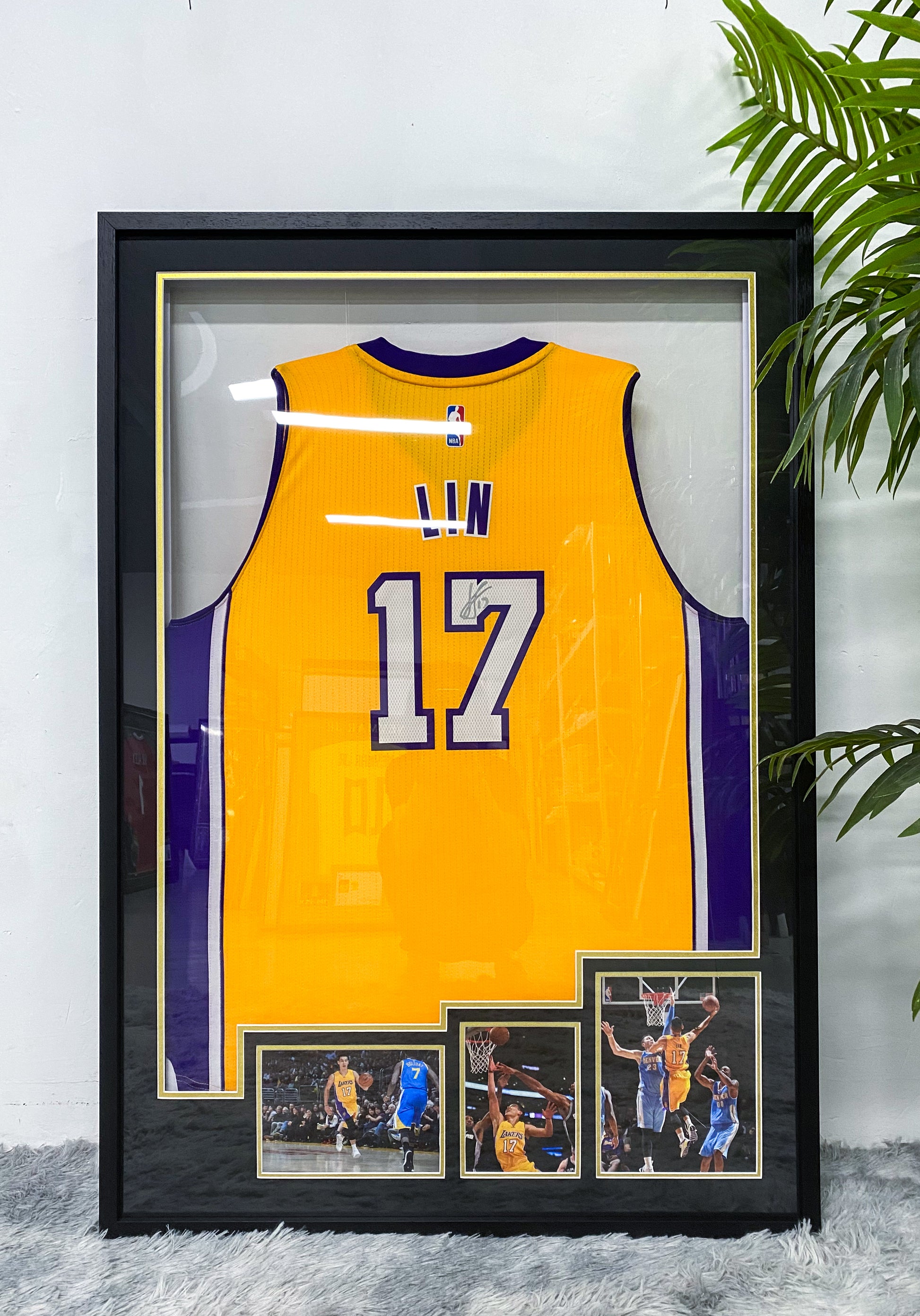 Jeremy Lin Los Angeles Lakers Signed Jersey Framed