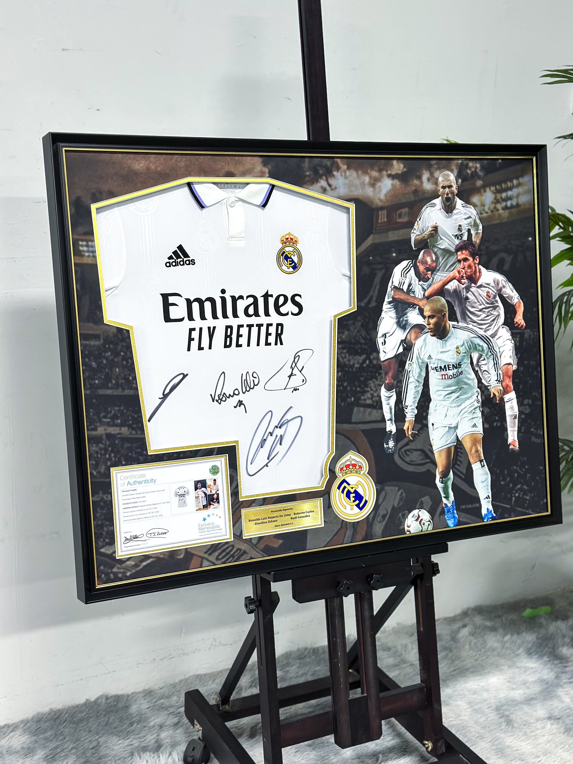 Ronaldo & Zinedine Zidane & Roberto Carlos & Raúl Real Madrid CF Jersey Custom Framing